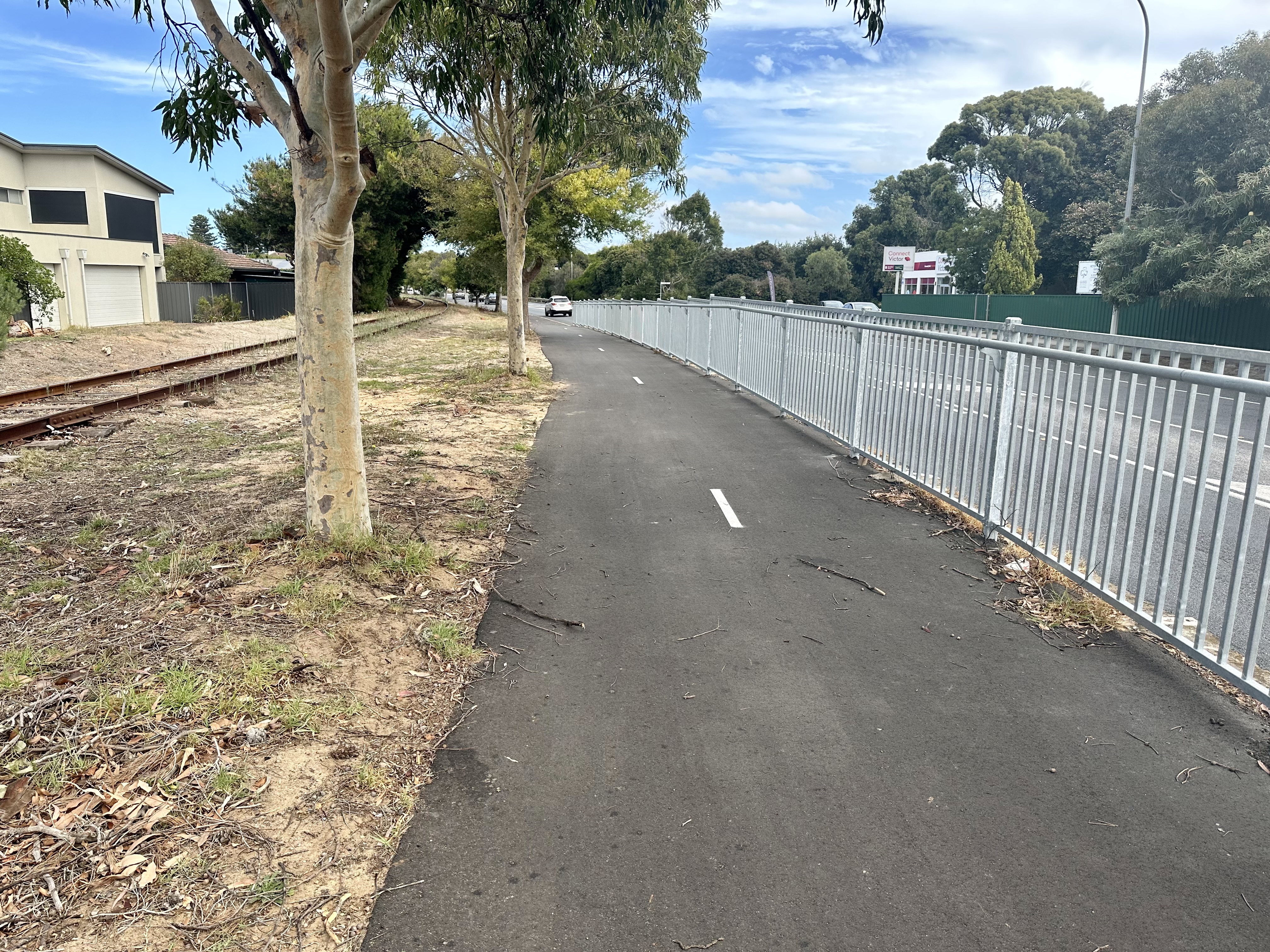 Hindmarsh Road Shared Path landscape