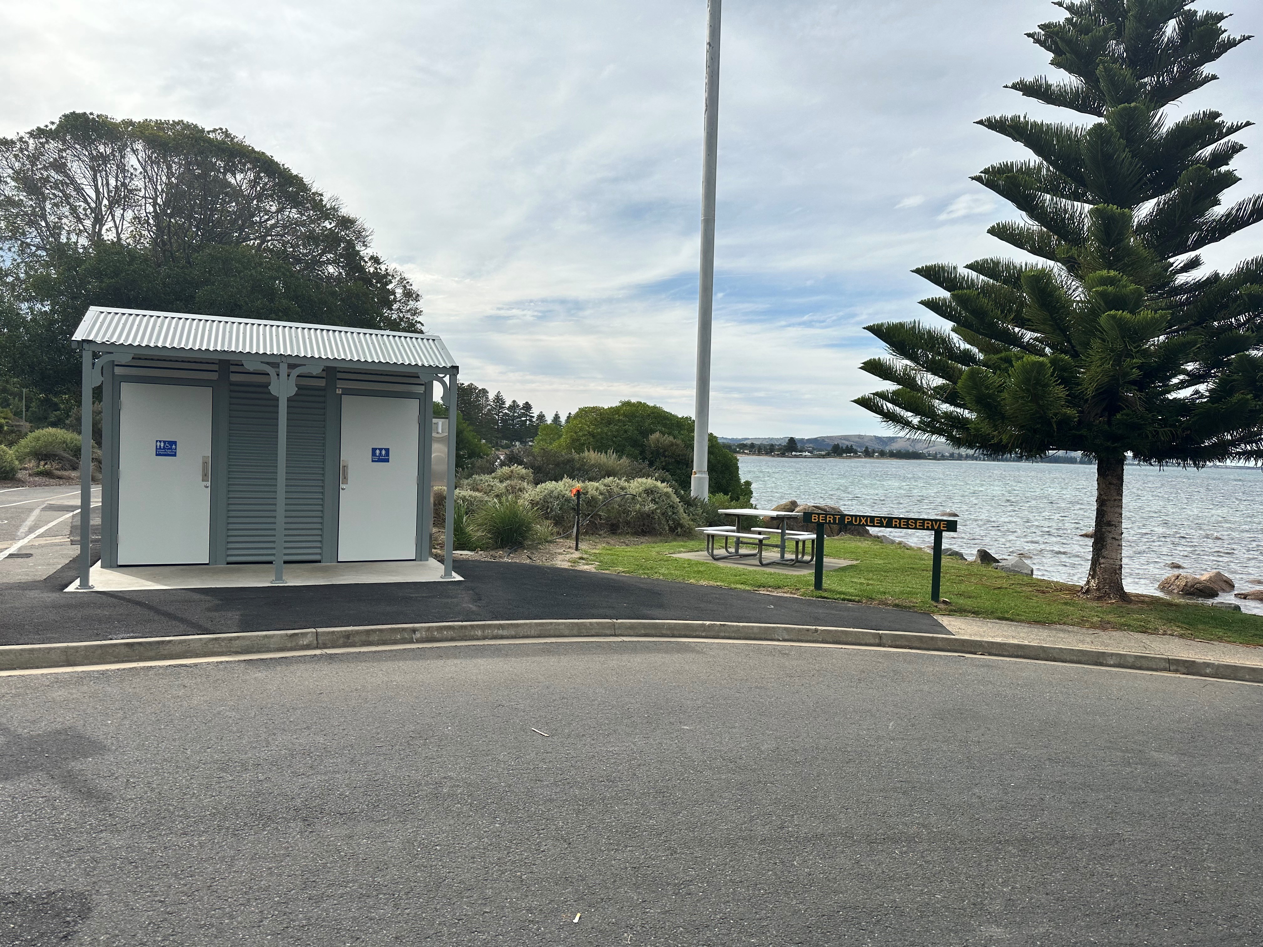 Bluff Boat Ramp Toilets 2023