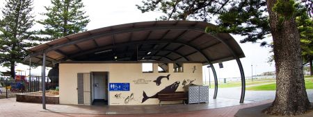 Public Toilets at Victor Harbor foreshore