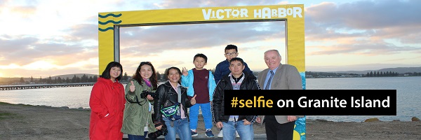 Selfie frame on Granite Island Selfie frame on Granite Island